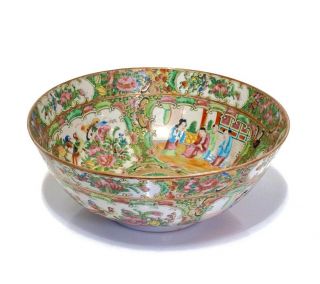 Chinese Rose Medallion Serving Bowl Mid - 19th C Very Fine W Gold Highlights