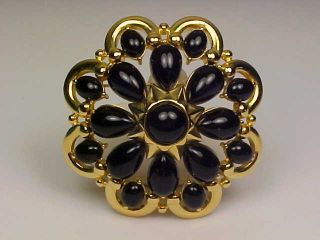 Vintage Signed Trifari Goldtone & Black Lucite Domed Flower Brooch