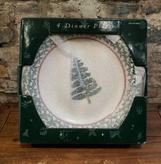 Dayton Hudson Dinner Plates Green Sponge Christmas Tree 4 - Pc Italy Vintage Nib