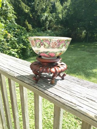 Japanese Porcelain Vintage Hand - Painted Smal Floral Bowl With Wooden.