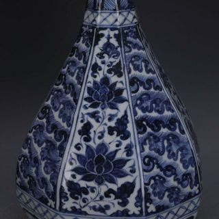 Chinese Antique Ming Dynasty Blue&white Porcelain Flowers Plants Vase 3
