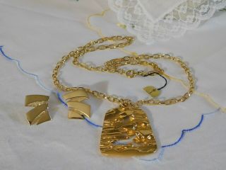Vintage Trifari Gold Pendant Necklace & Earrings Set,  Signed Trifari W Hang Tag