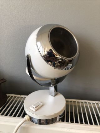 Vintage Retro 1960’s Eyeball Lamp White / Chrome