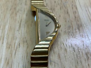 Vintage Seiko 1F20 - 5D59 Lady Asymmetrical Gold Tone Quartz Watch Hour Batter 2