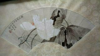 ANTIQUE CHINESE FAN PAINTING ON PAPER MOUNTED WITH SILK SIGNED 2