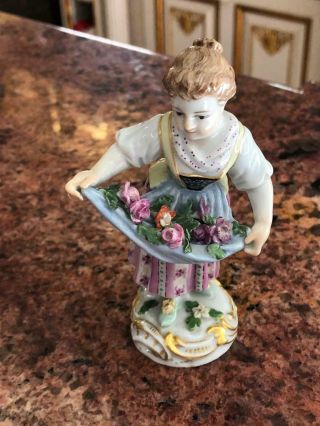 Fine Antique Meissen Porcelain Figurine Young Lady Flowers Gatherer