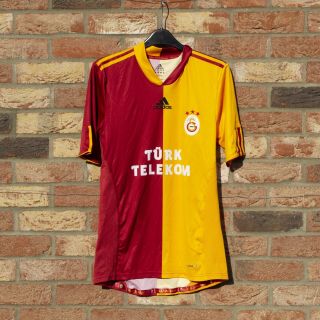 Galatasaray Home Football Shirt 09/10 Small (s) Adidas Vintage Soccer Jersey