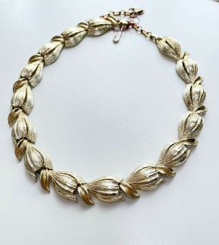 Vintage Lisner Gold Tone Flower Link Necklace Signed 17 " G02