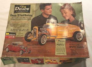 1953 Monogram " Big Duece Classic " 1/8 Scale 1932 Yellow Ford Roadster Model Kit