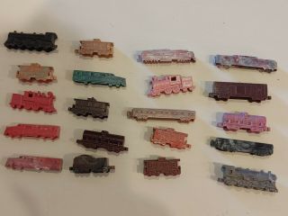 20 Vintage 1950s Cracker Jack Toy Plastic Train Cars