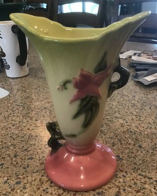Vintage Hull Art Pottery Flair Opening Flowers Woodland Vase W8 - 7 1/2 Usa
