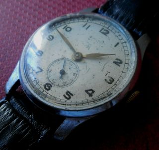 Vintage 1940s Oversized Dogma Prima 17 Jewels Swiss Made Running Wristwatch