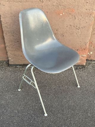 Vtg Herman Miller Eames Fiberglass Shell Chair Elephant Grey Wide Mount Mcm 1