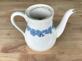 Vintage Wedgwood Embossed Queensware Tea Pot 3