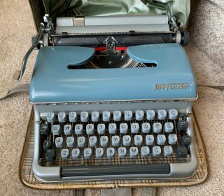 Vintage Antique Torpedo Remington Rand Portable Typewriter West Germany