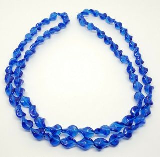 Eye Catching Vintage Mid Century Modernist Swirled Twisted Blue Lucite Necklace