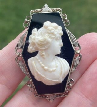 Antique Victorian 14k Gold Carved Onyx Cameo Brooch Pendant