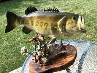 Largemouth Bass Trophy Wood Carving Taxidermy Fish Fishing Mount 19”