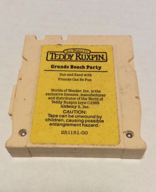 Vintage Teddy Ruxpin “Safe at Home” & “Grundo Beach Party” Cartridge Tapes 3