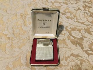 Vintage 1962 Bulova Model 670 6 Transistor Radio