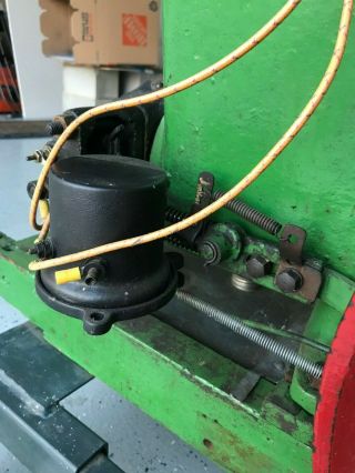 Antique Fairbanks Morse Model Z Gas Engine 1.  5 H.  P.  Hit Miss engine 6