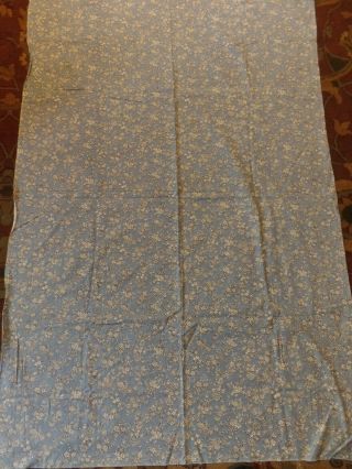 Vintage FEEDSACK Fabric,  Pretty Blue With Small White Flower Etched In Navy Blue 2
