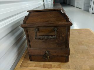 Antique SINGER Hand Crank Sewing Machine w/ Coffin Case,  Circa 1900 6