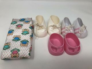 Vtg Cabbage Patch Disposable Diaper Three Pairs Of Shoes Pink White