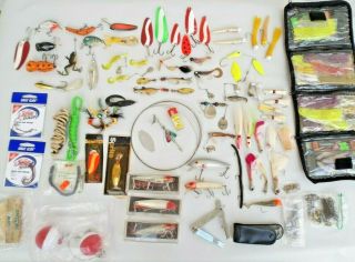 Vintage Fishing Tackle Box Full Of Old Lures Heddon Hula Poppers TeanyR Gibbs 2