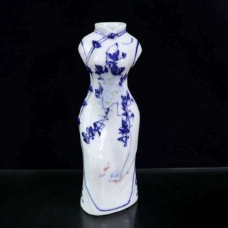 Chinese Handmade Vintage Blue And White Porcelain Cheongsam Style Vase 42330