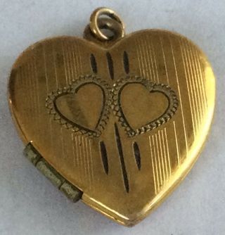 Stunning Rare Estate Vintage Gold Filled Etched Double Heart Locket Pendant Ax64