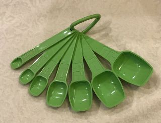 Vintage Tupperware Apple Green Measuring Spoons Complete Set 7,  Ring