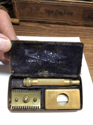 Vintage Gillette Gold Plated Double Edge Razor & Blade Vanity Shaving Shave
