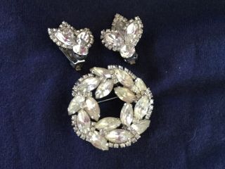 Vintage Weiss Rhinestone Pin Brooch And Earrings Signed