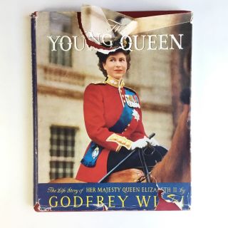 Vintage Book - The Young Queen By Godfrey Winn,  Hutchinson 1952 303
