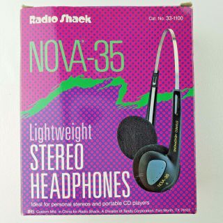 Radio Shack Nova 35 Lightweight Stereo Headphones Cat.  No.  33 - 1100 Vintage
