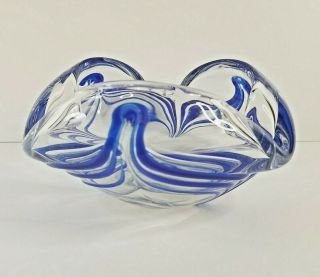 Vintage Heavy Round Clear Blue Swirl Ashtray Blown Art Glass Mid - Century Modern 2