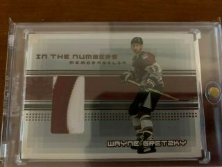 99 - 00 Be A Player Memorabilia In The Numbers All Star Patch Wayne Gretzky