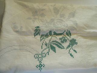 Vintage Paragon Embroidery Cross Stitch Pure Linen 54 X 72 Oblong Tablecloth