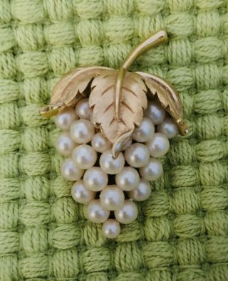 Vintage Trifari Brushed Gold Leaf Pearl Grape Brooch