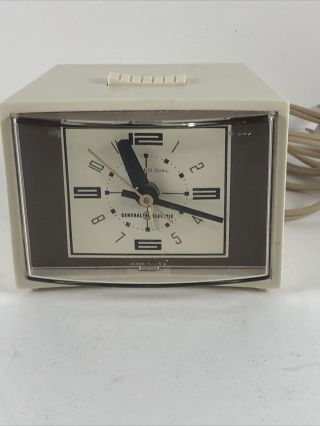 Vintage Ge General Electric Lighted Dial Alarm Clock Mid Century Model 7362 - 4