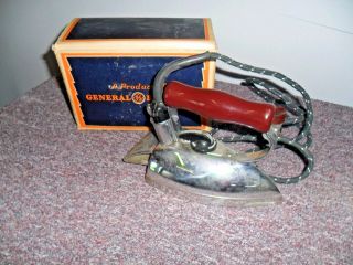 Vintage Ge General Electric Iron Model " R " Collector Wow