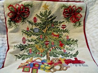 Vtg Needlepoint Xmas Pillow Cover - 13 " - Zipper - Decorated Christmas Tree