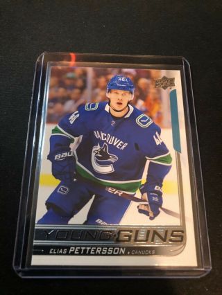 2018 - 19 Ud Series 1 Young Guns Elias Pettersson 248 Vancouver Canucks