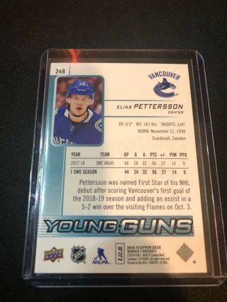 2018 - 19 UD Series 1 Young Guns Elias Pettersson 248 Vancouver Canucks 3