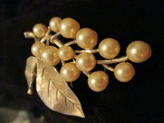 Stunning Vintage Crown Trifari Pearl Grape Leaf Silver Brooch