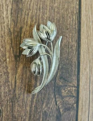 Trifari Signed Vintage Silver Tone Flower Brooch Pin