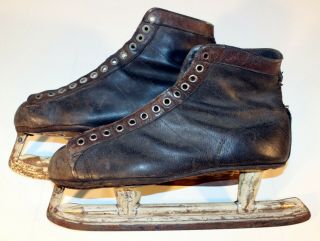 Vintage/antique Arco Ice Skates Mens Size 8 Endicott Ny
