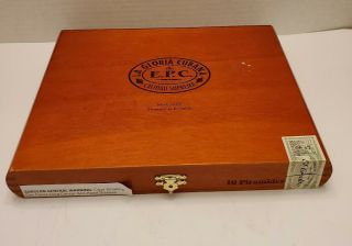 La Gloria Cubana De E P C.  Calidad Suprema Empty Wooden Cigar Box