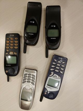 5 Vintage Nokia Cell Phones With Accessories (2) 6162 - Black (at&t)